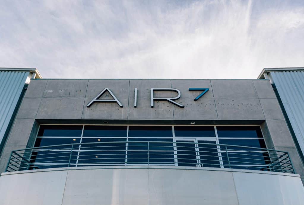 Air 7 FBO facility